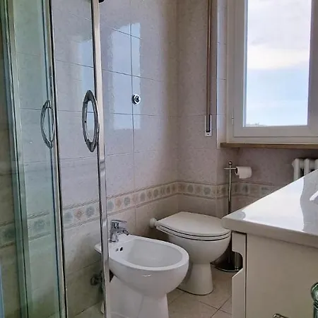 P012 - Porto Recanati, Meraviglioso Trilocale Fronte Mare Appartement *