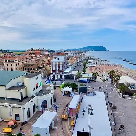 P012 - Porto Recanati, Meraviglioso Trilocale Fronte Mare