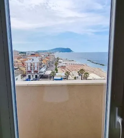 Apartamento P012 - Porto Recanati, Meraviglioso Trilocale Fronte Mare